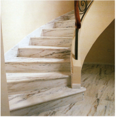 Мраморная радиусная лестница из мрамора Россо португало