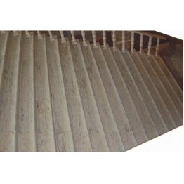 Мраморная лестница с балясинами из мрамора Каррара бьянко